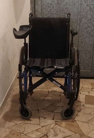CARROZZINA DISABILI RUOTE GRANDI