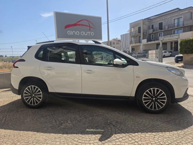 Peugeot 2008 BlueHDi 100 Active - Foto 9
