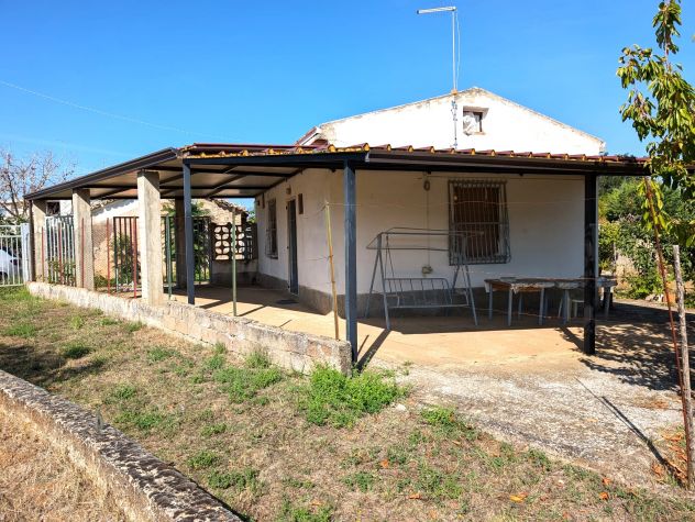 Monte di Cassano: graziosa casetta rurale + mq. 2.928 di terreno - Foto 3