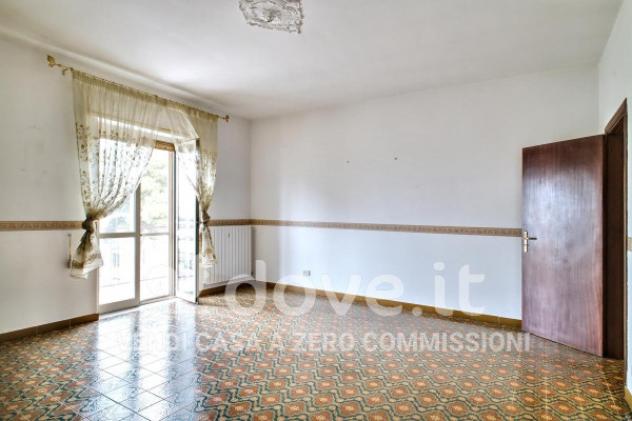 Appartamento di 153 m² con 5 locali in vendita a Taranto - Foto 2