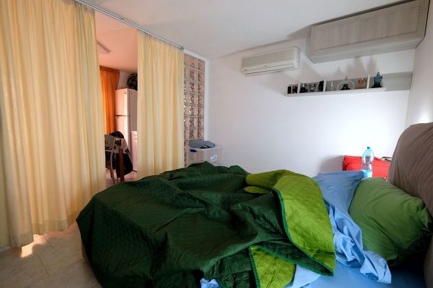 Bivano Arredato, Climatizzato, Arredi Nuovi - Foto 8