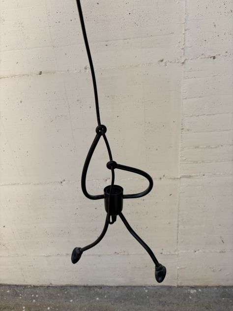 Lampada da soffitto creativa nera - omino che si arrampica - Foto 8