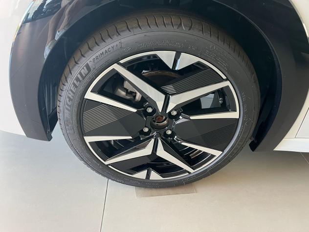 Peugeot 208 208 Hybrid 136 e-DCS6 GT - Foto 10