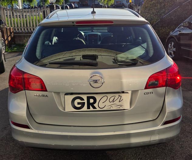 Opel Astra 1.7 CDTI 110CV Sports Tourer Cosmo - Foto 7