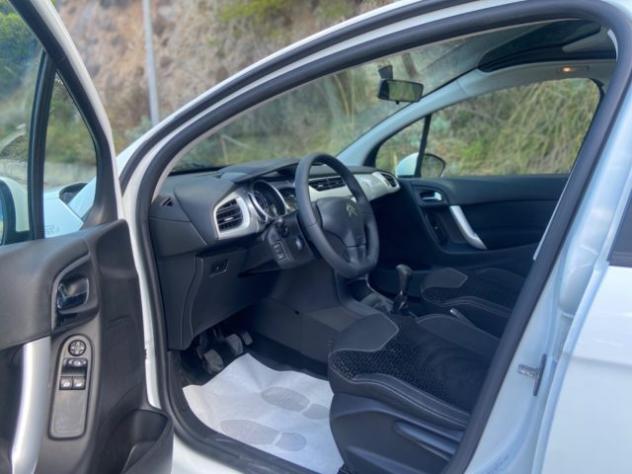 CITROEN C3 1.4 HDi 70 Exclusive Style rif. 24006567 - Foto 8