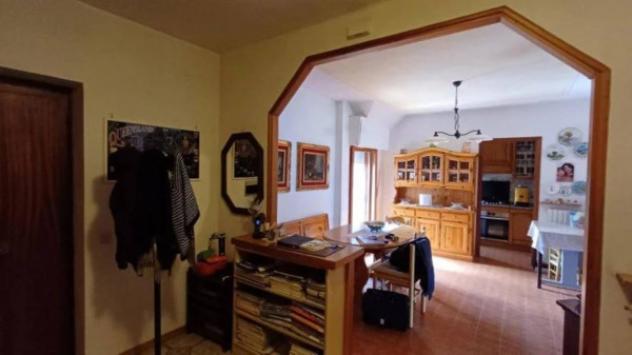 Immobile in asta di 142 m² con più di 5 locali e box auto in vendita a Fabro - Foto 10