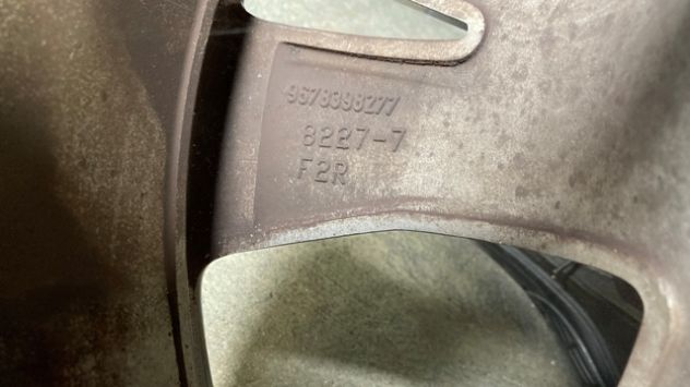Cerchione in lega originale Peugeot 2008 17 pollici (9678398277) - Foto 5
