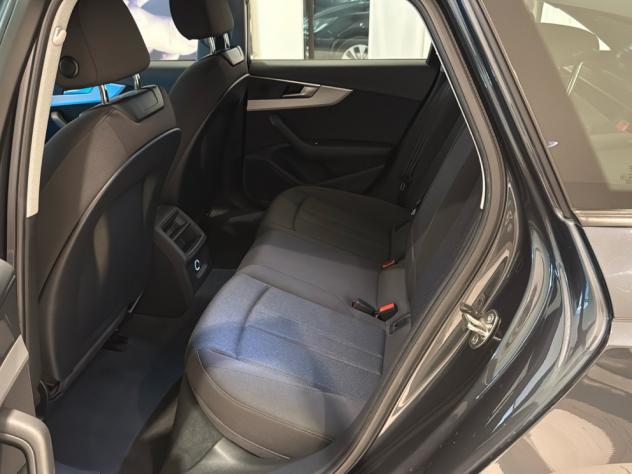 Audi A4 Avant 30 TDI Cruise Fari LED Sensori Bluetooth - Foto 8