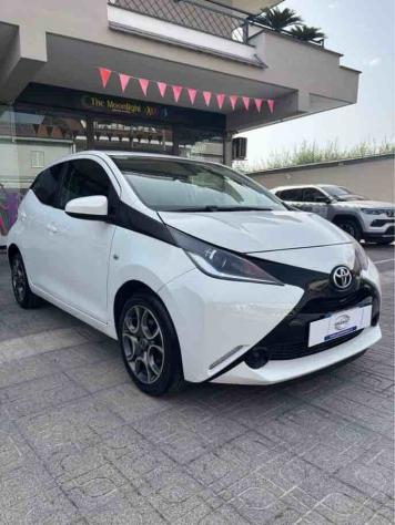 Toyota Aygo 1.0 VVT-i 69 CV 5 porte x-play TSS MMT - Foto 3