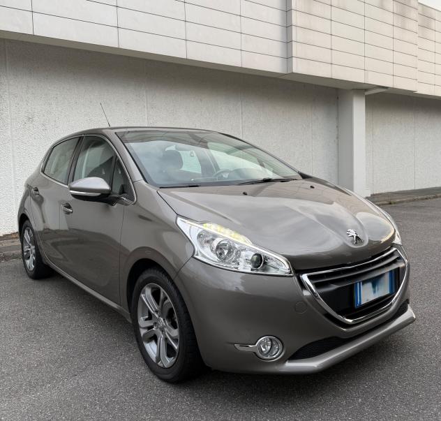 Peugeot 208 1.4 HDi 68 CV 5 porte Access - Foto 3
