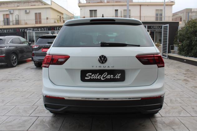 Volkswagen Tiguan 2.0 TDI 150 CV SCR DSG Life - Foto 4