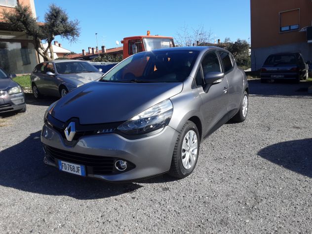 RENAULT CLIO NEOPATENTATI