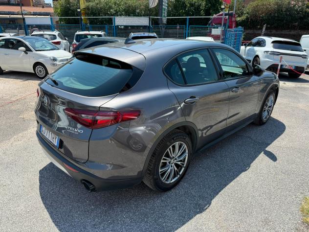 Alfa Romeo Stelvio 2.2 TD 190CV Q4 - Foto 9