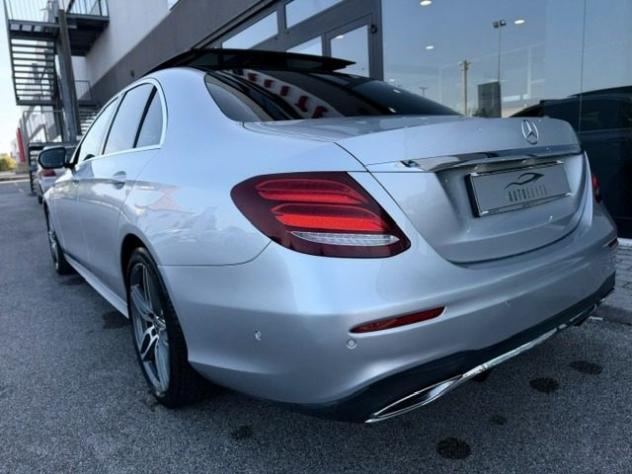 MERCEDES-BENZ E 220 d Premium Plus AMG*BERLINA*TETTO APRIBILE rif. 23965896 - Foto 3