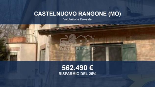 Immobile in asta di 382 m² con più di 5 locali e box auto in vendita a Castelnuovo Rangone
