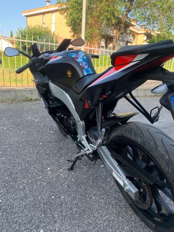 Aprilia RS 125 GP Replica - Foto 6