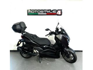 YAMAHA X-MAX 300 TECH MAX E5+