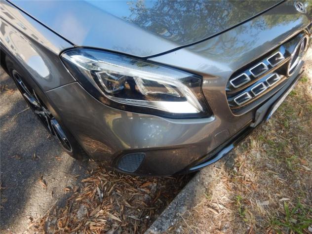 Mercedes Classe GLA 180 d Sport auto - Foto 2