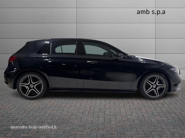 Mercedes-Benz Classe A A 180 d AMG Line Extra auto - Foto 5