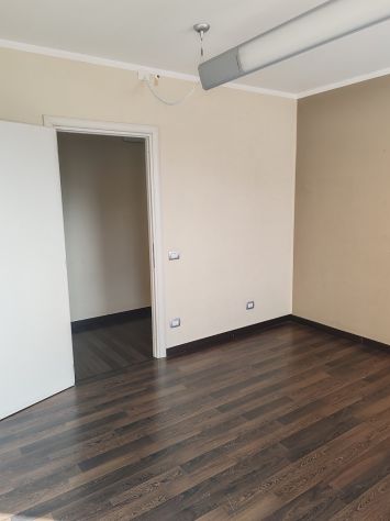 POMEZIA (RM) Via dei Castelli Romani Palazzina di soli uffici e negozi - Foto 6