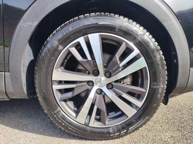Peugeot 3008 BlueHDI 130 EAT8 S&S Allure - Foto 10