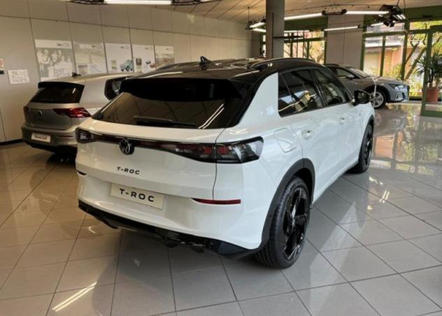 Volkswagen T-Roc T-Roc 1.5 eTSI ACT 150 CV DSG R-Line - Foto 5