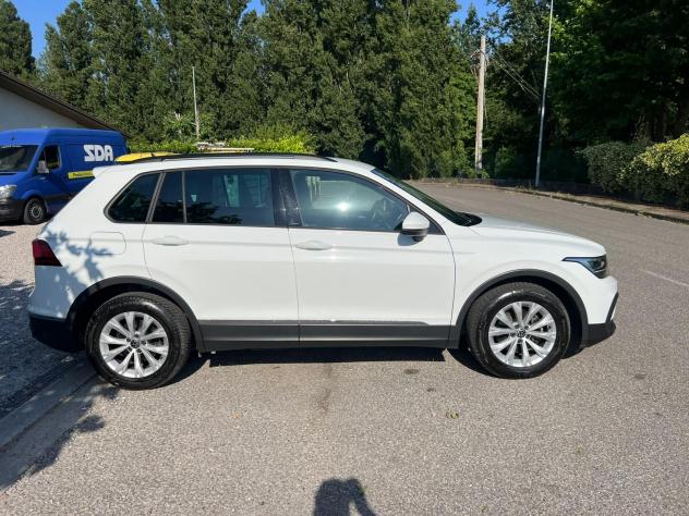 Volkswagen Tiguan 2.0 TDI 150 CV DSG Elegance RESTYLING - Foto 9