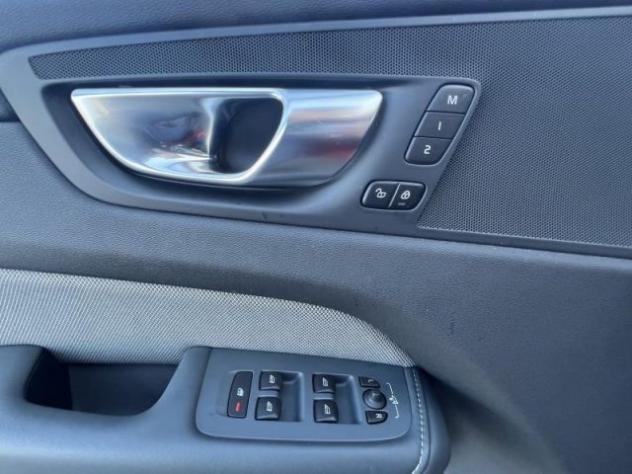 VOLVO XC60 B4 (d) Geartronic R-design rif. 19898140 - Foto 7