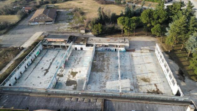 Immobile di 1000 m² con più di 5 locali in vendita a Grumello del Monte - Foto 8