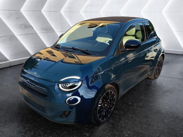 FIAT 500C Hybrid Hybrid La Prima PRONTA CONSEGNA SENZA VINCOLI DI FINANAZIAMENTO BIANCA,OCEAN GREEN,NERA ,ROSE GOLD COMPRESO PASSAGGIO - Foto 2