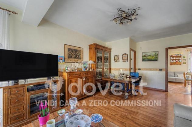 Appartamento di 142 m² con 4 locali e box auto in vendita a Catania - Foto 3