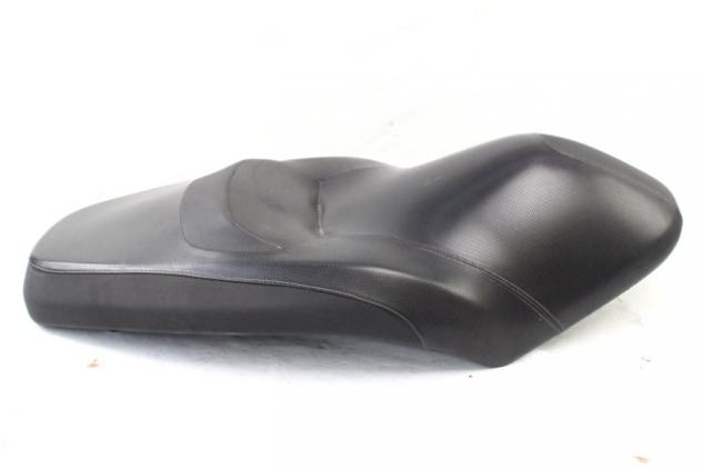 YAMAHA X-MAX 125 1B9F47300100 SELLA YP125R 06 - 10 SEAT CON DIFETTO 1B9F47300000 1B9F47300100 1B9F47300200 1B9F47300300 1B9F47300400