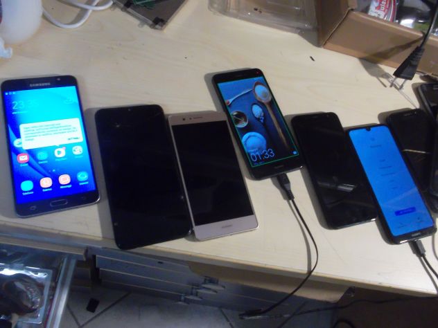 STOCK TELEFONIA E TABLET FUNZIONANTI E ALTRI DA SISTEMARE 65 PEZZI ALTE INFORMAZ - Foto 7