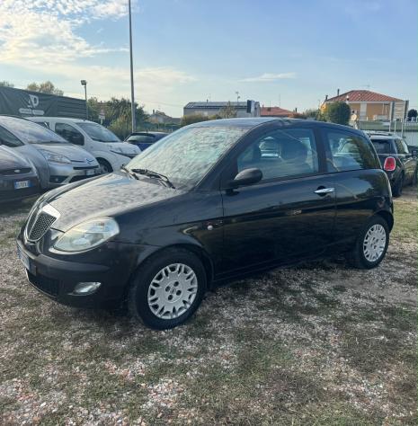 Lancia Ypsilon 1.2 Argento