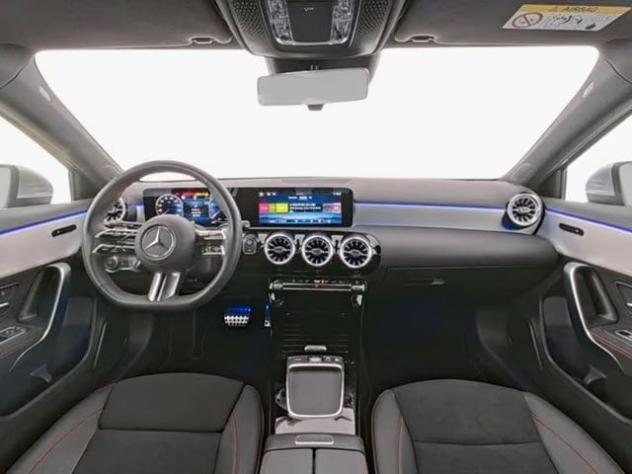 Mercedes-Benz Classe A A 200 Premium AMG LED NAVI - Foto 5