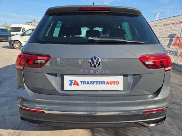 VOLKSWAGEN Tiguan 2.0 TDI 150 CV SCR DSG Life rif. 24156735 - Foto 4