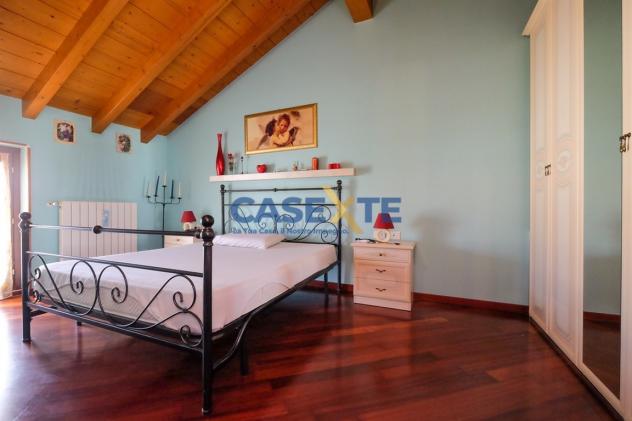 Incantevole Trilocale Mansardato con Travi a Vista a Osio Sotto - Foto 7