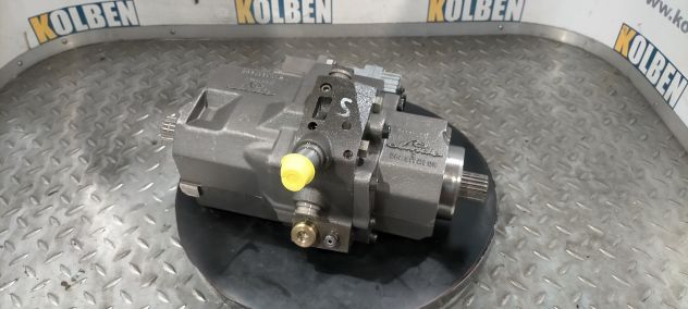 Motopompa Linde per rotopressa New Holland 648