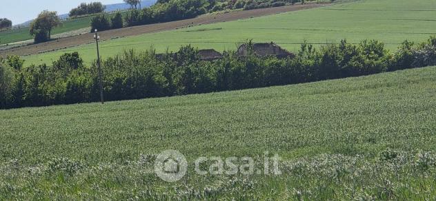 Marsciano vendesi rustico 10 vani 340 Mq