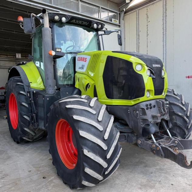 CLAAS 810 AXION