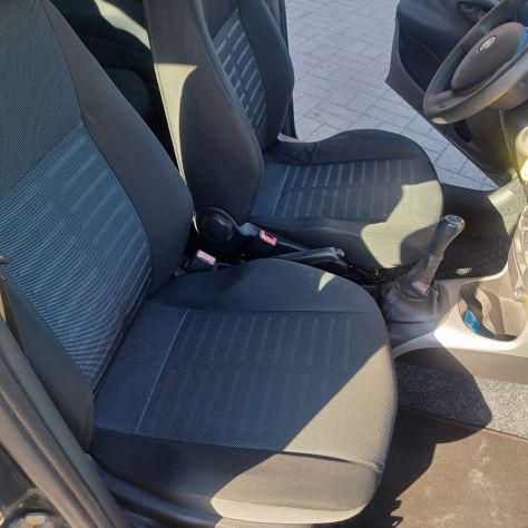 151858 KM PUNTO 1.3MJT 5P ECONOMICA E INDISTRUTTIBILE - Foto 2