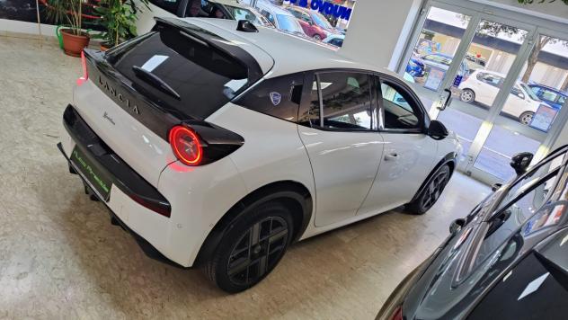 Lancia Ypsilon Hybrid e-DCT LX - Foto 6