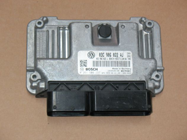 0261S04137 ECU VW PASSAT LEON 1.4 TSI 0261S04137 03C906022AJ MED17.5.20