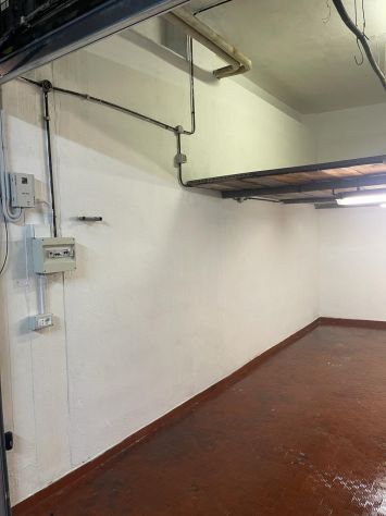 Affittasi Box Auto – Via di Vigna Corsetti 8 (Roma) - Foto 2