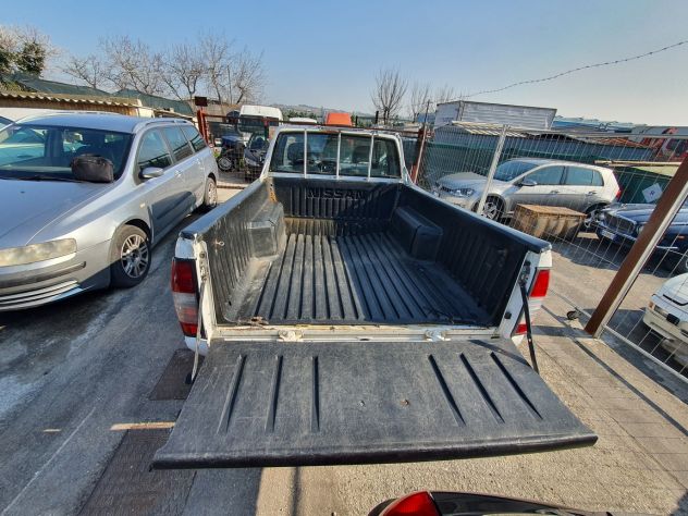 Nissan Navara (D22) 2.5 TD 100CV 4WD Cabina Singola - Foto 4