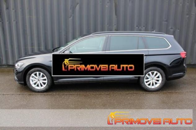 VOLKSWAGEN Passat Variant 2.0 TDI SCR 122 CV EVO DSG STYLE rif. 20902678 - Foto 2