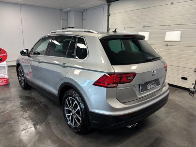 VOLKSWAGEN Tiguan 1.6 TDI Sport BlueMotion Technology rif. 23944797 - Foto 4
