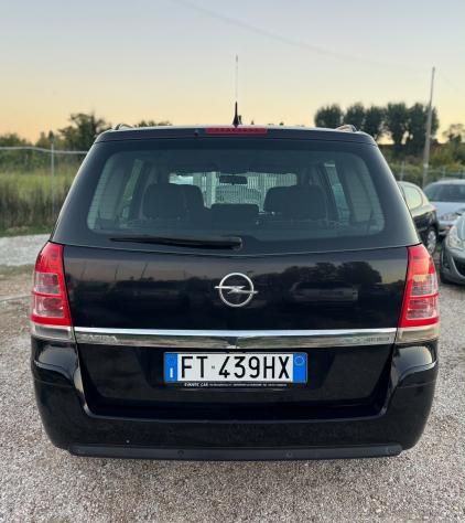 Opel Zafira 1.6 16V ecoM 150CV Turbo Cosmo - Foto 3