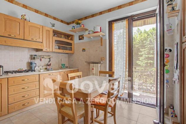 Appartamento di 90 m² con 3 locali e box auto in vendita a Caravate - Foto 9