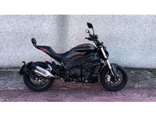 BENELLI 502 C (2023) - Nero Opaco - Soli 2.300 KM - Pari al Nuovo